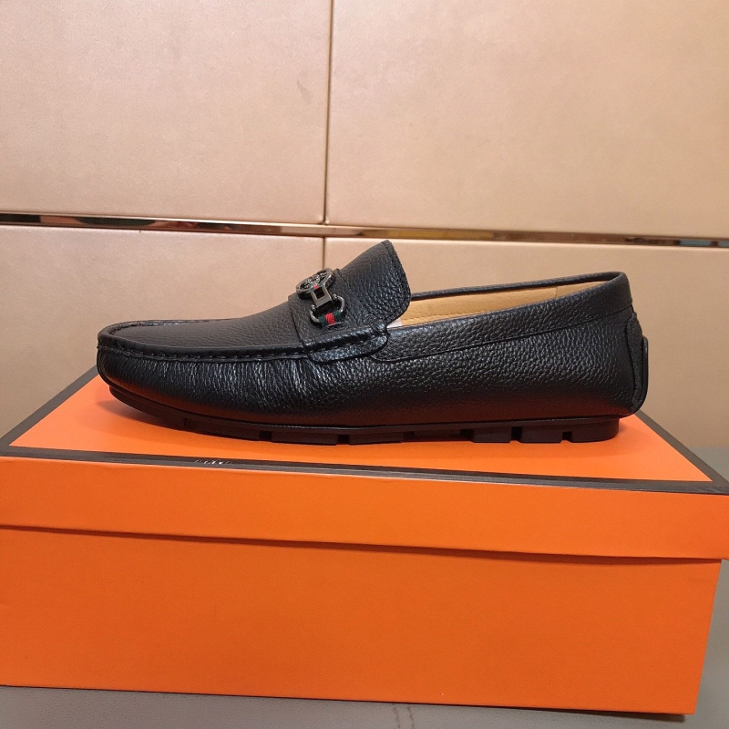 G*u*i leather shoes